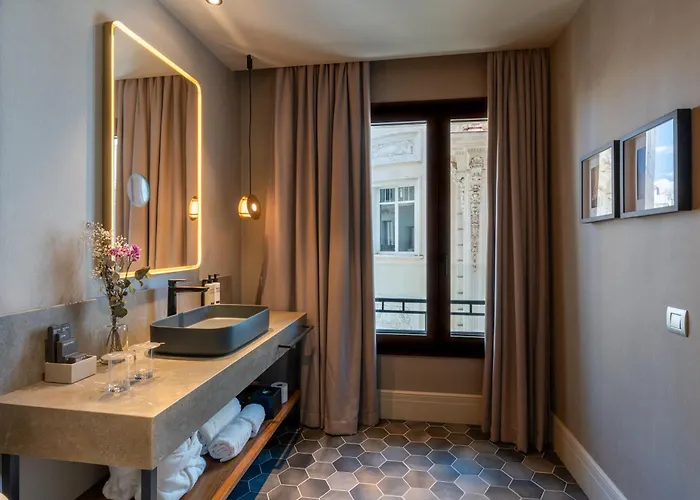 H10 Palacio Colomera 4*