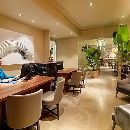 H10 Palacio Colomera 4*