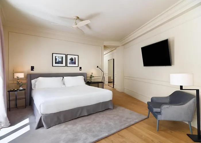 H10 Palacio Colomera Otel 4*