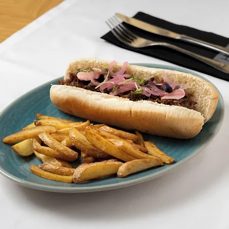 H10 Palacio Colomera 호텔