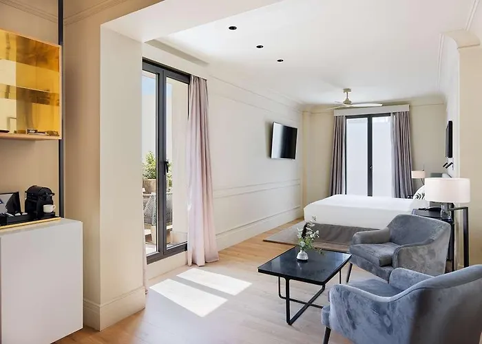 H10 Palacio Colomera ホテル コルドバ