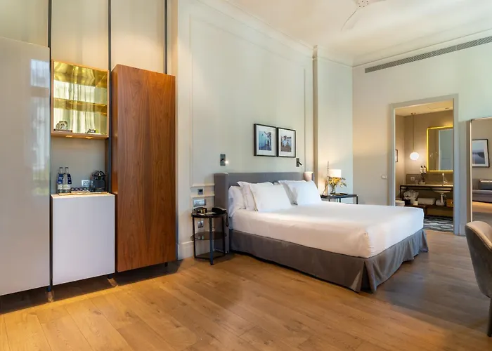 H10 Palacio Colomera 4* コルドバ