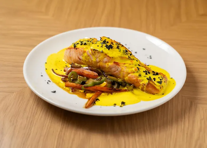 ホテル H10 Palacio Colomera コルドバ