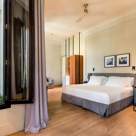 ホテル H10 Palacio Colomera コルドバ