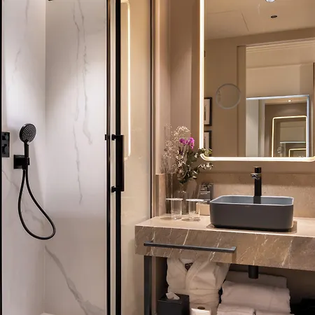 H10 Palacio Colomera コルドバ