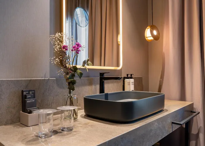 H10 Palacio Colomera Hotell